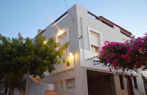 Karteros Villa | United blue Resorts - White Sand
