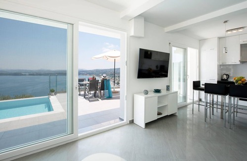Pirgi Villa | Unparalleled Luxury Awaits | 5 Bedrooms | Villa Lucas & Villa Clara Pyrgi |.