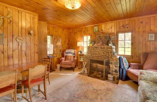 Vergas House | Unplug and Unwind Lakeside Cabin in Vergas