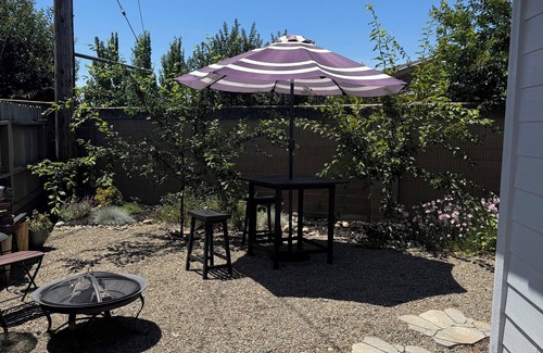 Lodi Cottage | Unwind@839 says it all! Charming cottage in Lodi, a wine country destination.