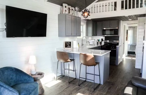 Yancey House | Unwind at Black Creek Casita!