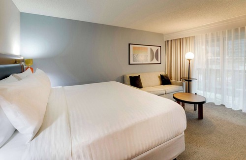 Oyster Point Resort | Unwind by the Bay with Stunning San Francisco Views! Pet-friendly Property!