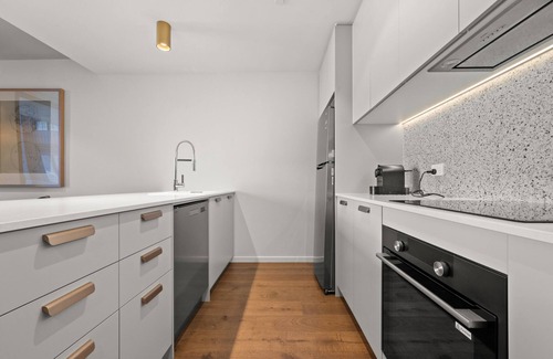 Braddon Apartment | Unwind in Elegance: Your Perfect Braddon Apartment