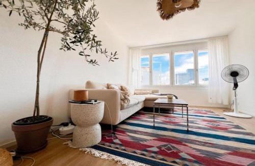 Oerlikon Apartment | UP&GREAT Apartments - Chic Urban Homes