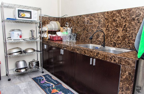 Angeles City House | Up to 18 Guest Near Aqua Planet & Clark international Speedway