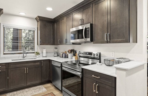 Incline Village House | Up to 30% off for Modern Mountain Incline Village lower lake home. Pet-Friendly!