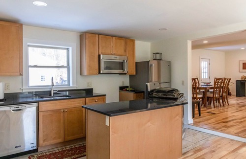 Sunapee Apartment | Updated 3 bedroom vacation rental in Sunapee