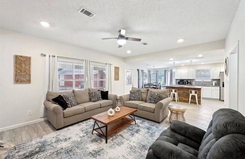 Lakeview  Jefferson County House | Updated 5 bedroom home w/pool