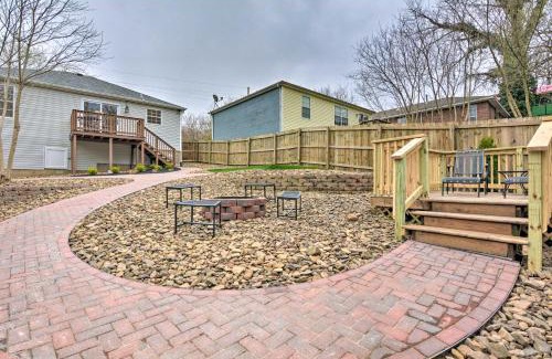 Downtown House | Updated and Modern House Less Than 1 Mi to Dtwn Bentonville!