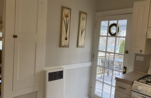 Hampton Bays Apartment | Updated Carriage House Apt - Centrally Located