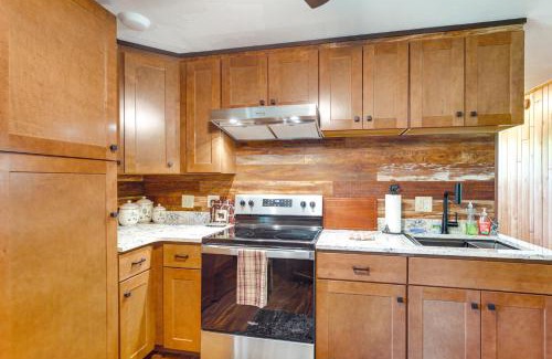 Conover House | Updated Conover Cabin with Nearby Boating Access!