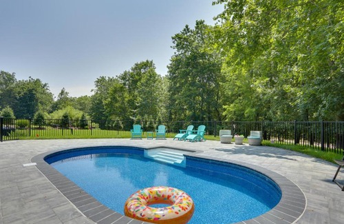 Stony Point House | Updated Getaway with Pool and Hot Tub on Less Than 3 Acres!