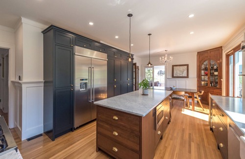 Okanagan-Similkameen House | Updated Heritage House close to Naramata Bench