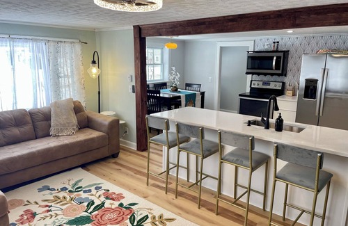 Scarborough Cottage | Updated Historical beach cottage in Scarborough near beaches, old orchard & more