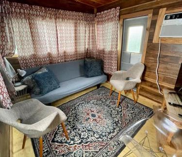 Sailboat Bend Boat Rental | Updated houseboat on the river!
