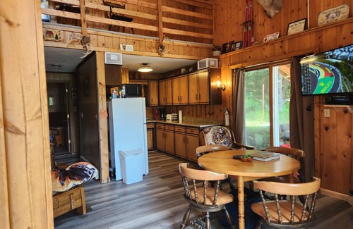 Stambaugh Ski Chalet | Updated Peaceful Chalet across from Ski Brule Right Side