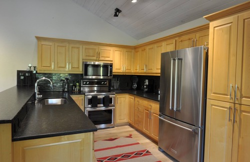 Teton Pines House | Updated Teton Pines Townhome, 5 Min from Skiing! 3B, 3.5B