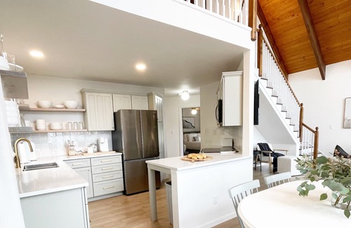 Weatherford Cabin | Updated Waterfront Lakehouse