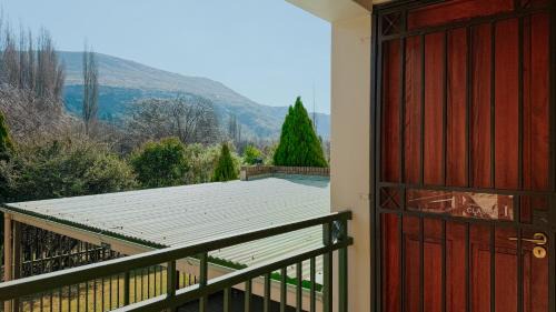Clarens House | Upper Classic