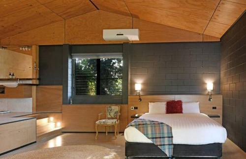 North Maleny House | Upper House