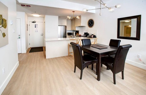 Upper Village Condo | Upper Village Modern 1BR:Sleeps 4,Near Restaurants & Gondola!