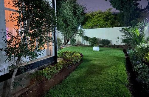 Kirkos Villa | Upscale Garden Villa Near Airport