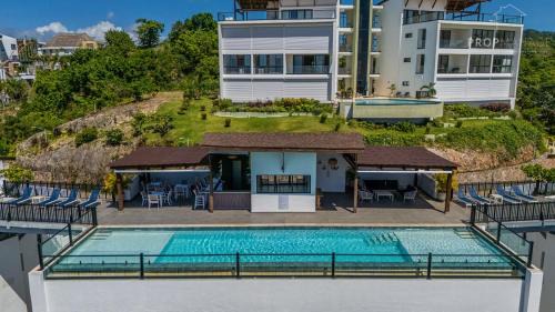 La Ceiba Apartment | Upscale Playa Bonita Loft with Pool & Ocean Views