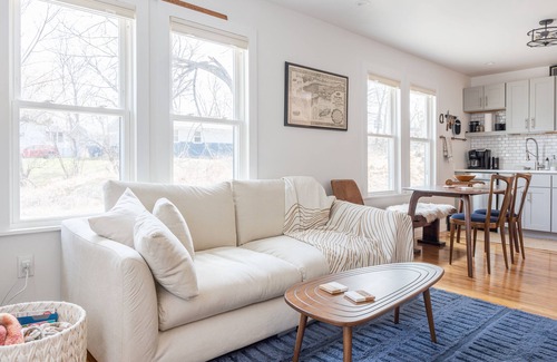 Hudson House | Upstate Gem 4 Bed 2 Bath in Hudson, NY