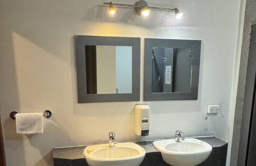 Dunedin City Centre Hostel | Uptown Backpackers