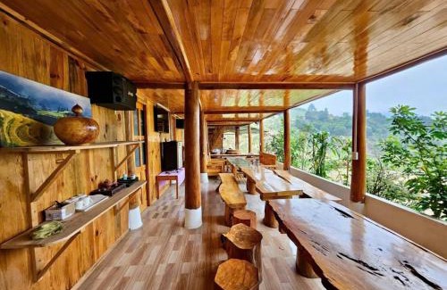 Tram Tau Bed & Breakfast | Ura Ura Homestay