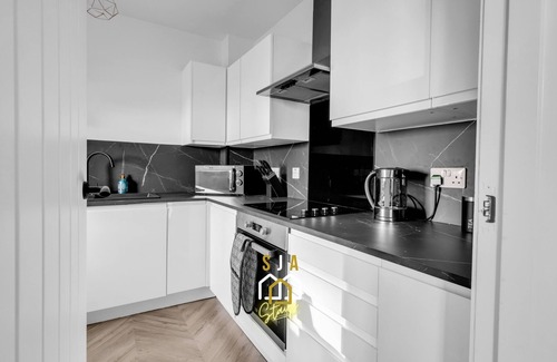 Central Aberdeen Apartment | Urban City Stay - SJA Stays - Luxury 2 Bed