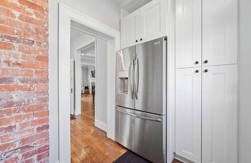 Franklin Park House | Urban Elegance Getaway