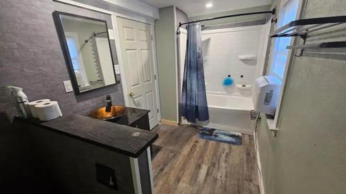 Greater South Side House | Urban Farmer House