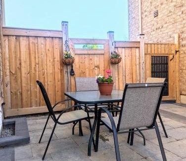 Clarington Apartment | Urban Haven: 2BR/2BA+Office, Kitchen, Dining