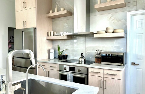 City Heights House | Urban Heights 2/2 with Rooftop Fire-pit, Views and Parking for 2