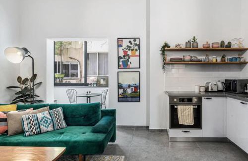 Tel Aviv City Center Apartment | Urban Luxe Apartment - Central TLV with Shelter by Sea N' Rent