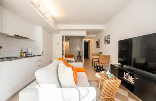 Bay Cloverhill Apartment | Urban Luxury in the Heart of Downtown Toronto