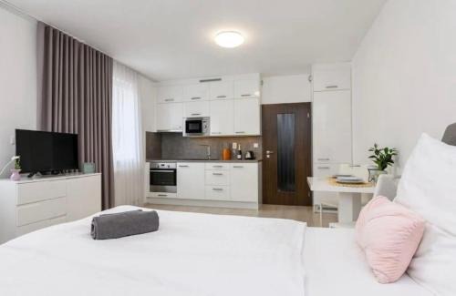 Pilsen Apartment | Urban nest Pilsen