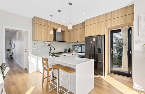 Throsby House | Urban Oasis on the way to Snowy Mountain