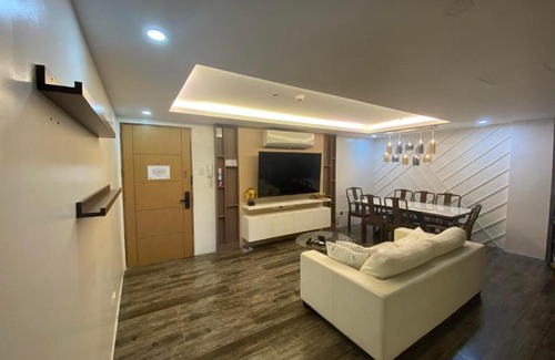 Taguig Apartment | Urban Oasis