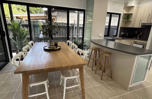 Chermside House | Urban Retreat -Modern Family Escape with Games Room!
