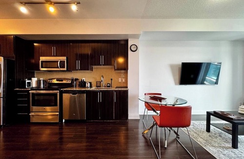 Thornhill Apartment | Urban Stay