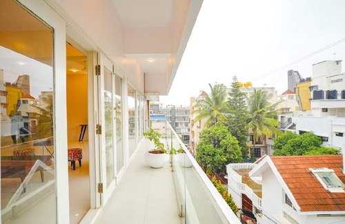 Banswadi Apartment | Urban stylish apartment in Bangalore centrally located to Cafés, restaurants etc