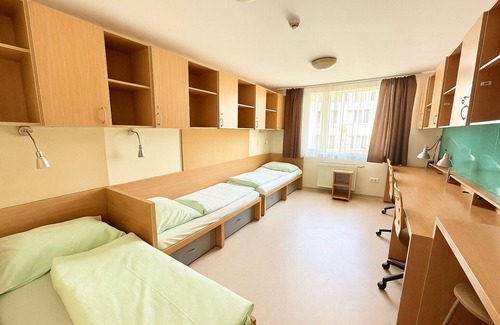 Csarnok negyed Hostel | UrbanNest Private Hostel Rooms