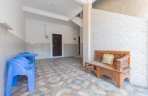 West Cirebon Hotel | Urbanview Aurel House Cirebon