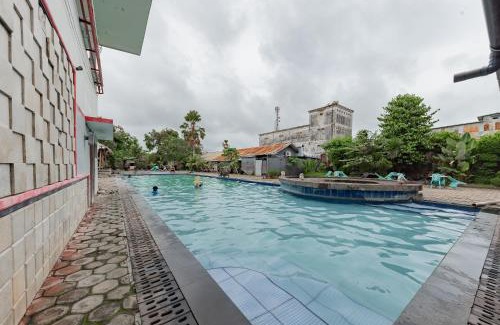 Ketapang Hotel | Urbanview Hotel Onyx Ketapang by RedDoorz