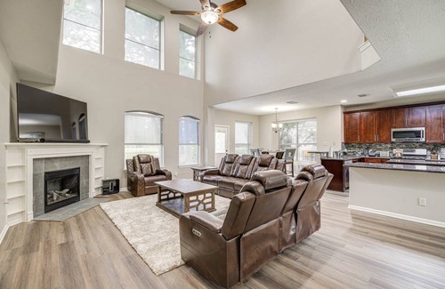 Atascocita House | 371 m² House ∙ 4 bedrooms ∙ 8 guests
