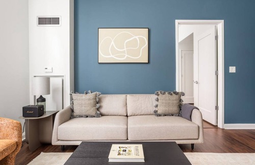Thompson Square - Bunker Hill Apartment | 68 m² Apartment ∙ 1 bedroom ∙ 2 guests