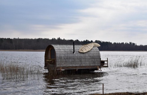 Usma Boat Rental | Usmas zaķīšu pirtiņa - Bunny house