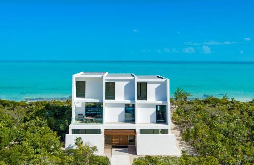 Long Bay Hills Villa | UXUE Villa 8 BR